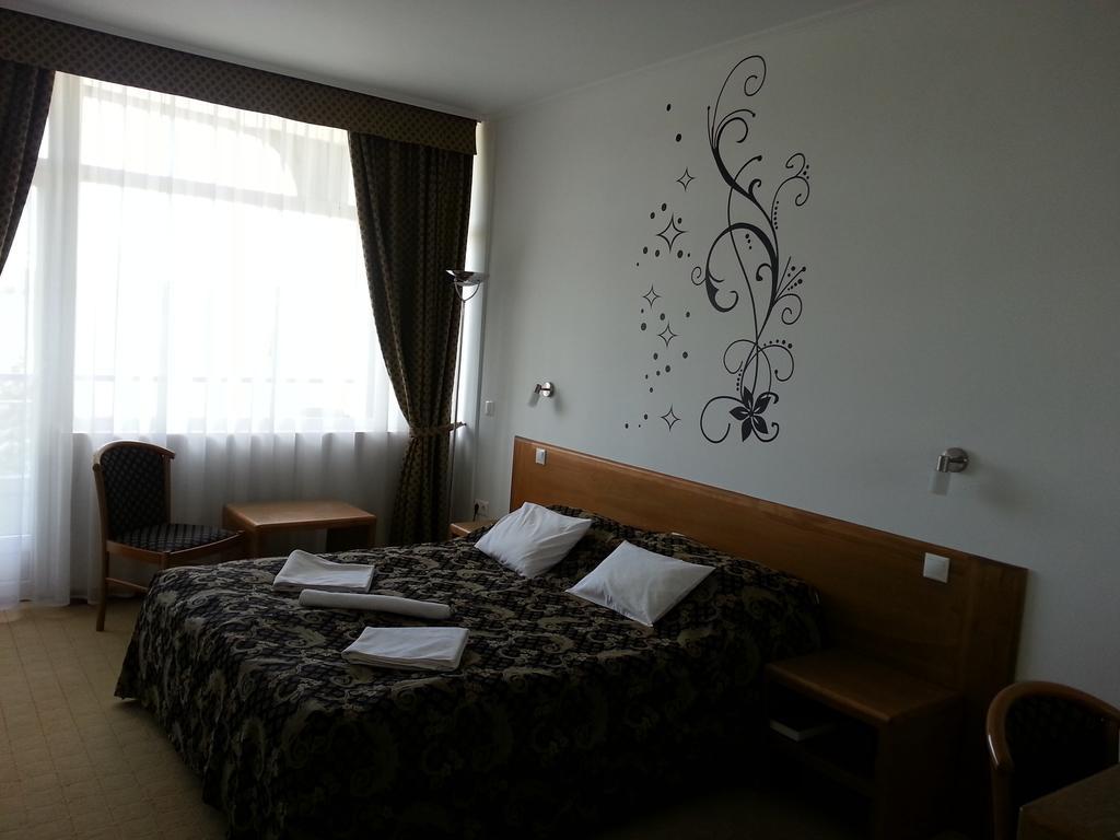 Hotel Claudius Szombathely Exterior photo